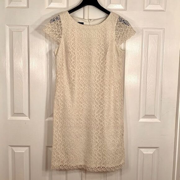 OFF WHITE LACE SHORT SLEEVE DRESS by TALBOTS S-10 - Picture 1 of 7